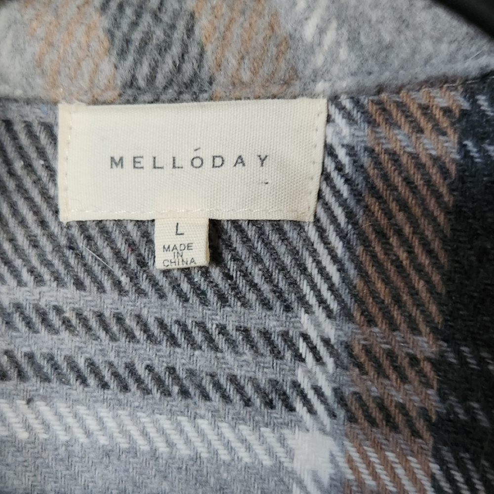 Womens Button Down Heavy Flannel - Picture 2 of 7